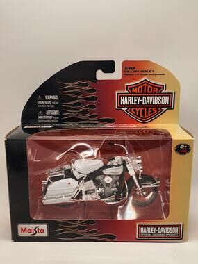 Harley Davidson 1968 FLH Electra Glide Motorcycle MAISTO Series21 Scale 1:18 NIB